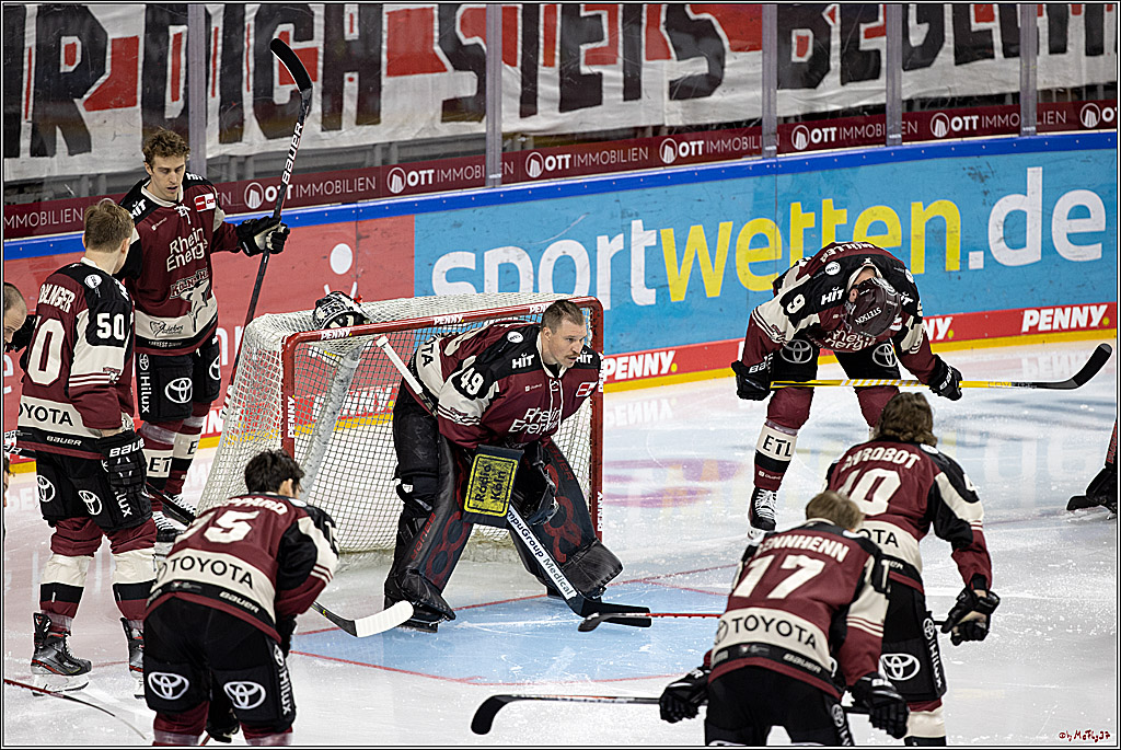 PENNY DEL;  Koelner Haie - Augsburger Panther; Koeln, 05.04.2021
